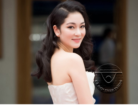 Hoa hậu Nguyễn Thị Huyền là một người con của đất Cảng